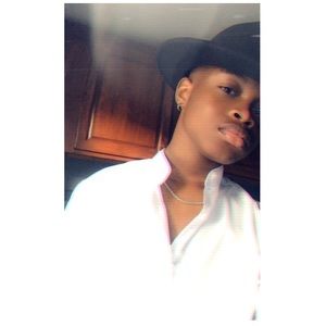 Meet your Posher, Derrion